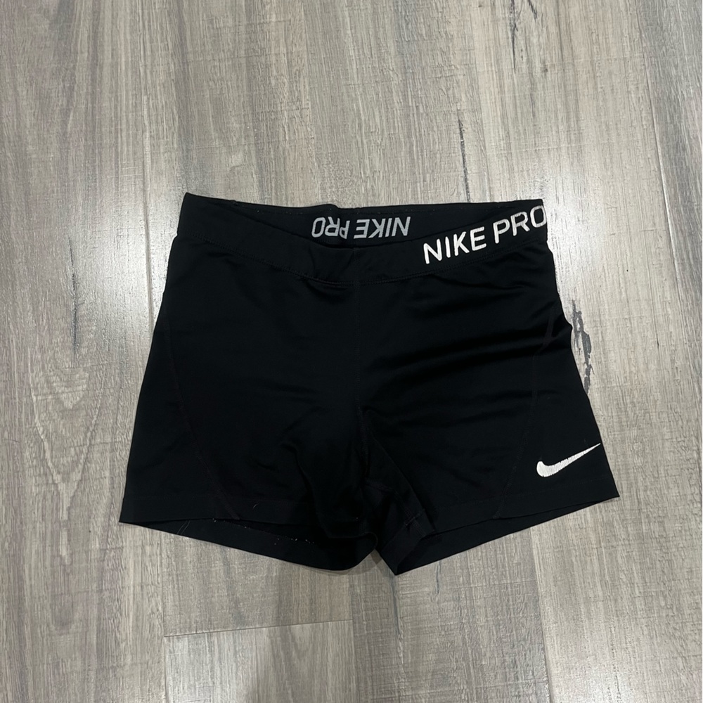 Black Nike Pros